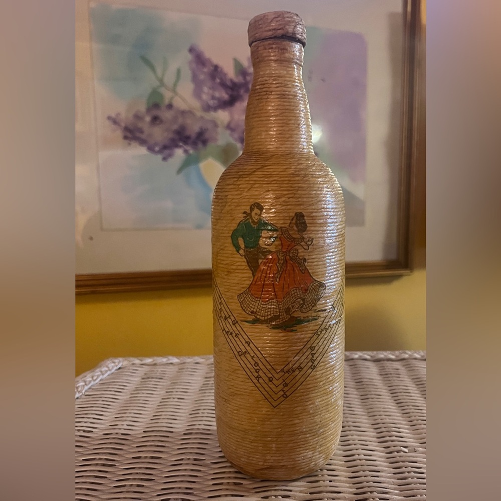 VINTAGE HAND-PAINTED ROPE WRAPPED BOTTLE - 1930s/40s - SQUARE DANCERS THEME